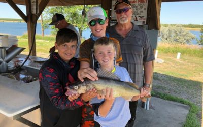 Grampa and kids on Oahe